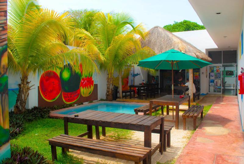 Hostal Vive La Vida Плая-дель-Кармен Экстерьер фото