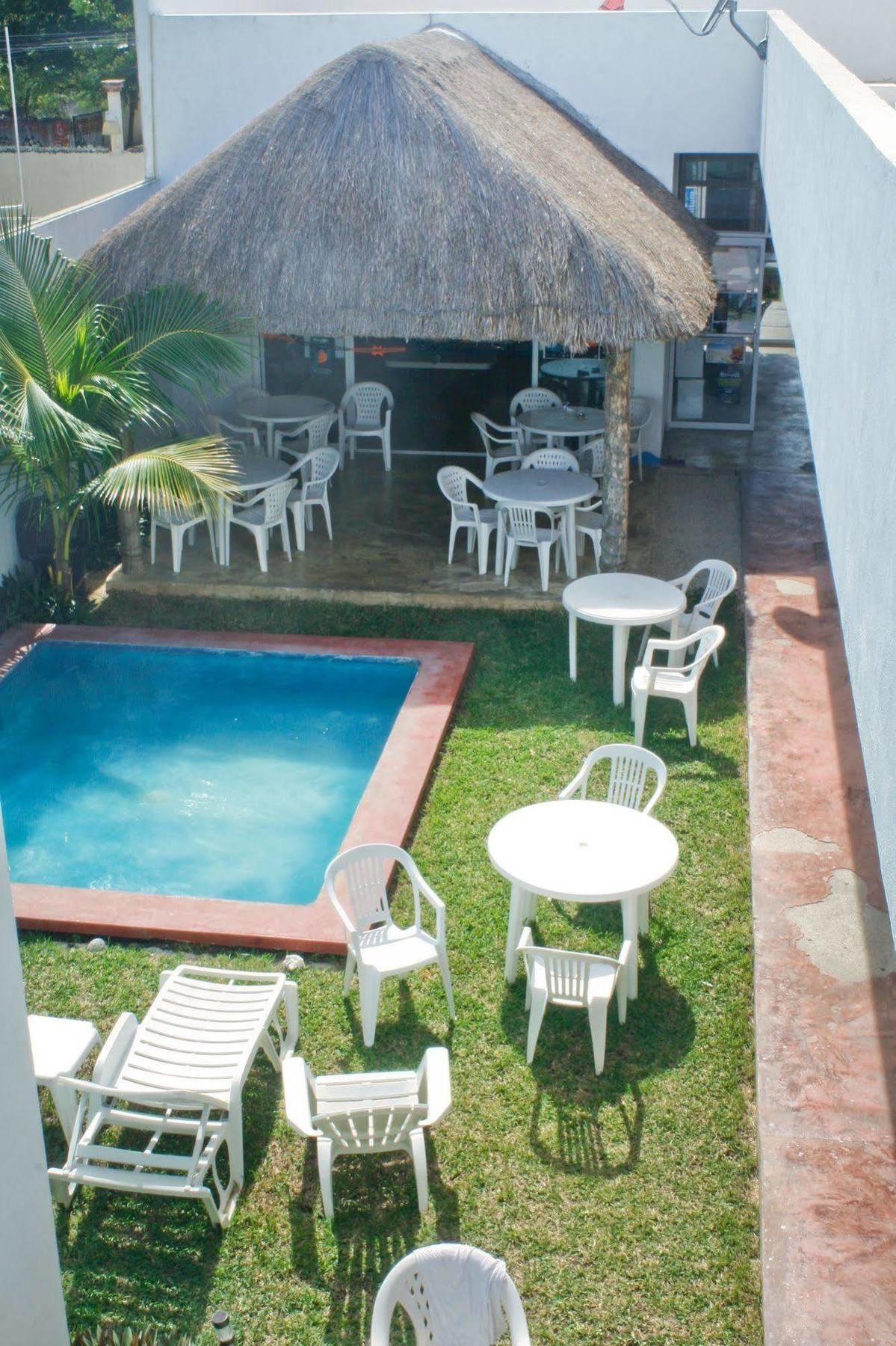 Hostal Vive La Vida Плая-дель-Кармен Экстерьер фото